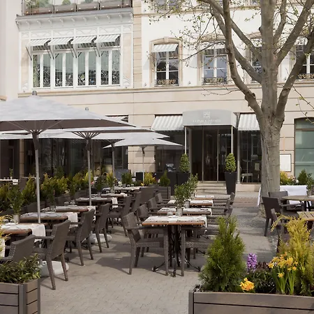 Hotel Le Place d'Armes-2